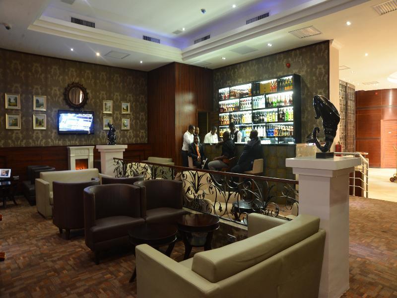Golden Tulip Essential Lagos Airport Hotel Esterno foto