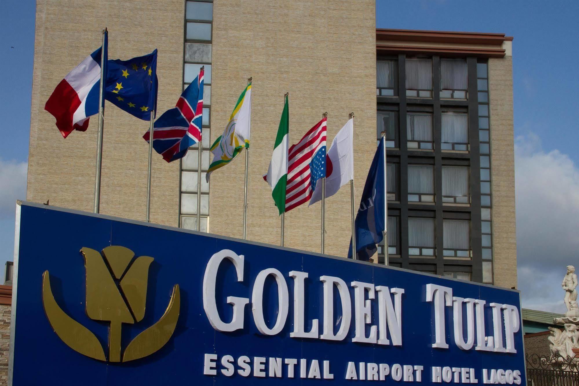 Golden Tulip Essential Lagos Airport Hotel Esterno foto